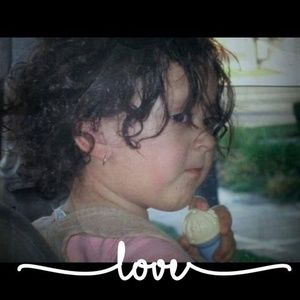 Meet your Posher, Marcela